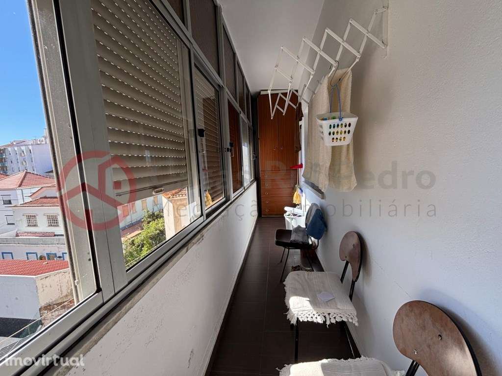 Apartamento T3 junto ao metro de superficie do Laranjeiro - Grande imagem: 5/28