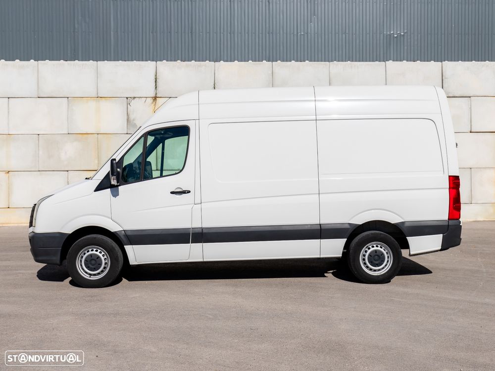 VW Crafter 35 2.0 TDI L3H3 Médio TA 7L - 2
