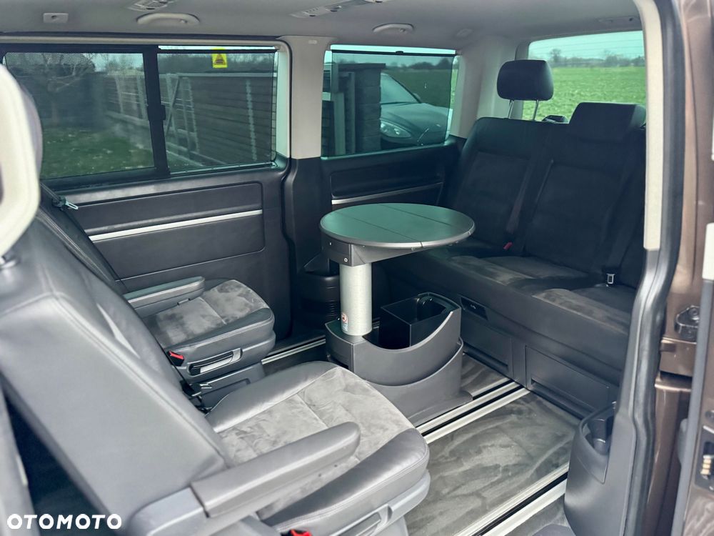 Volkswagen Multivan - 11