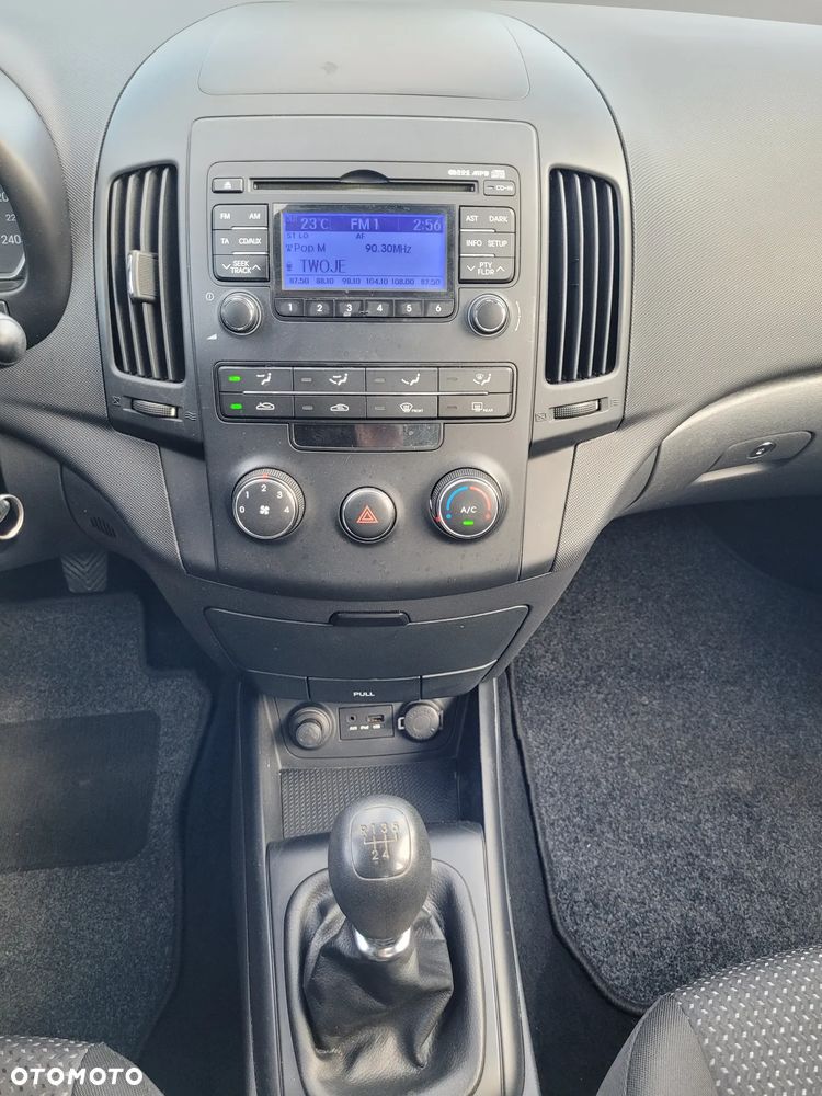 Hyundai i30 1.4 FIFA WM Edition - 22