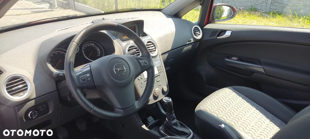 Opel Corsa 1.6 Turbo Edition - 10