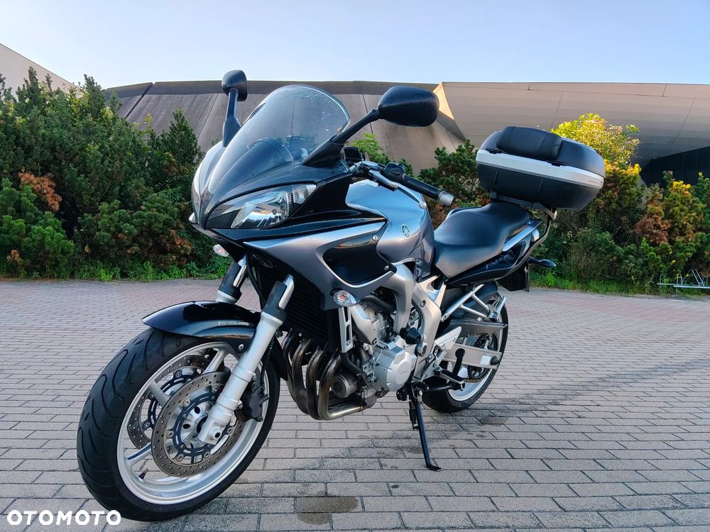 Yamaha FZ6 - 10