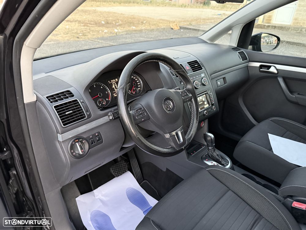 VW Touran 1.6 TDI DPF DSG Cup - 15