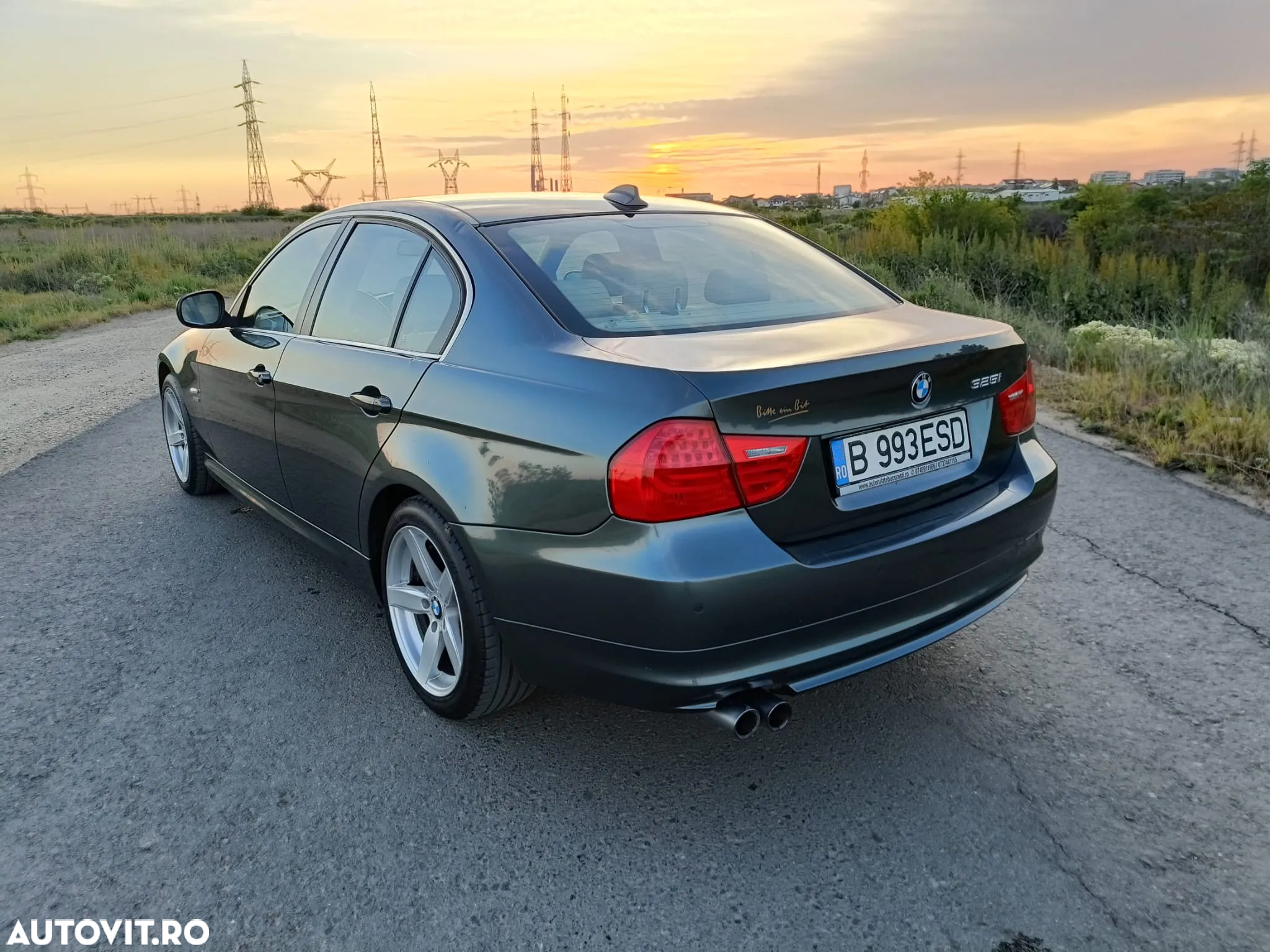 BMW Seria 3 325i - 7
