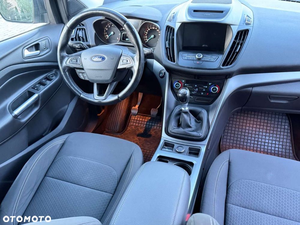 Ford Kuga - 20