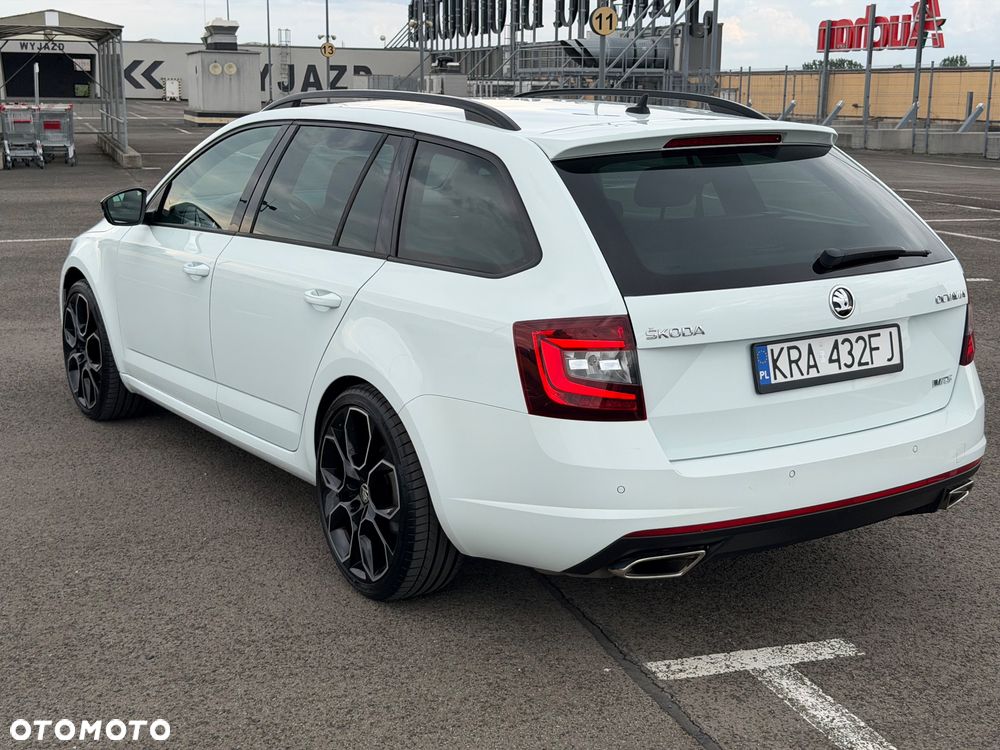 Skoda Octavia 2.0 TSI RS - 8