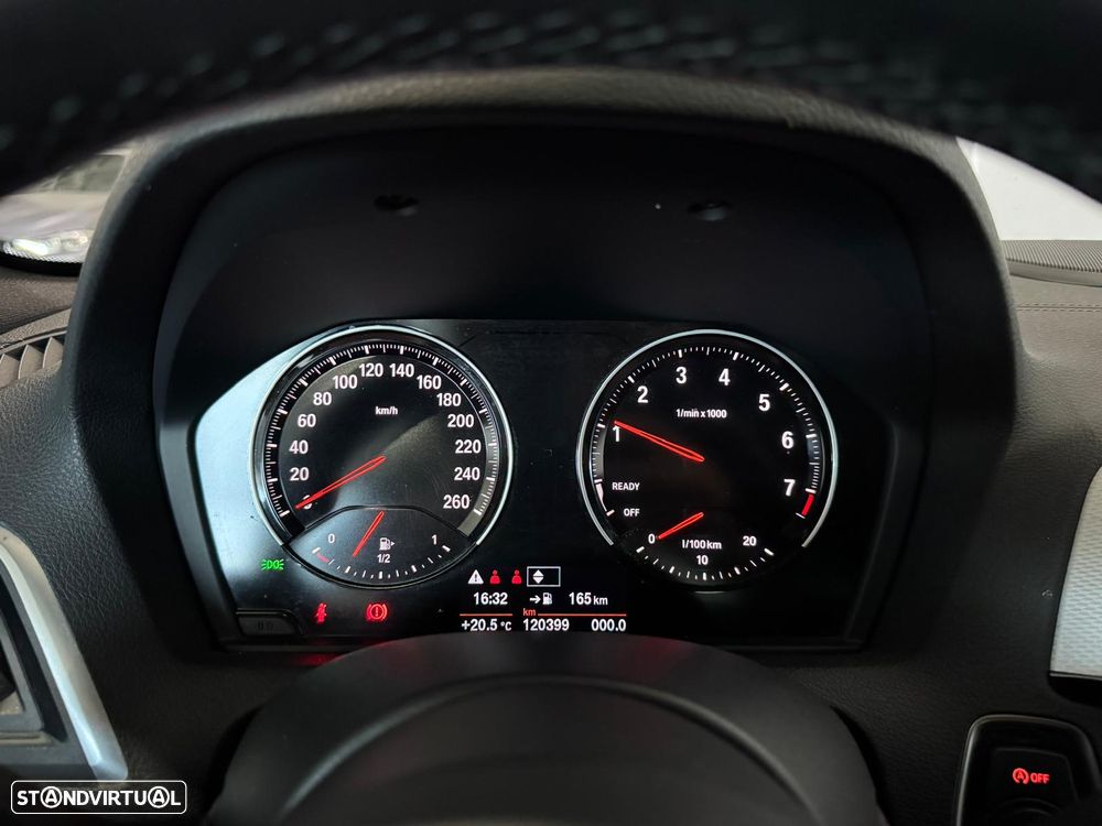 BMW 118 i Pack M - 18