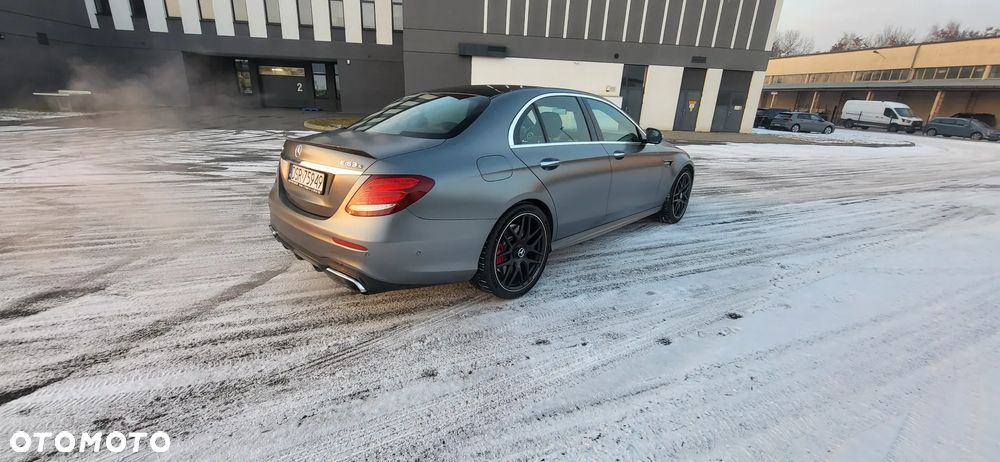 Mercedes-Benz Klasa E AMG 63 S 4Matic+ AMG Speedshift MCT-9G - 6
