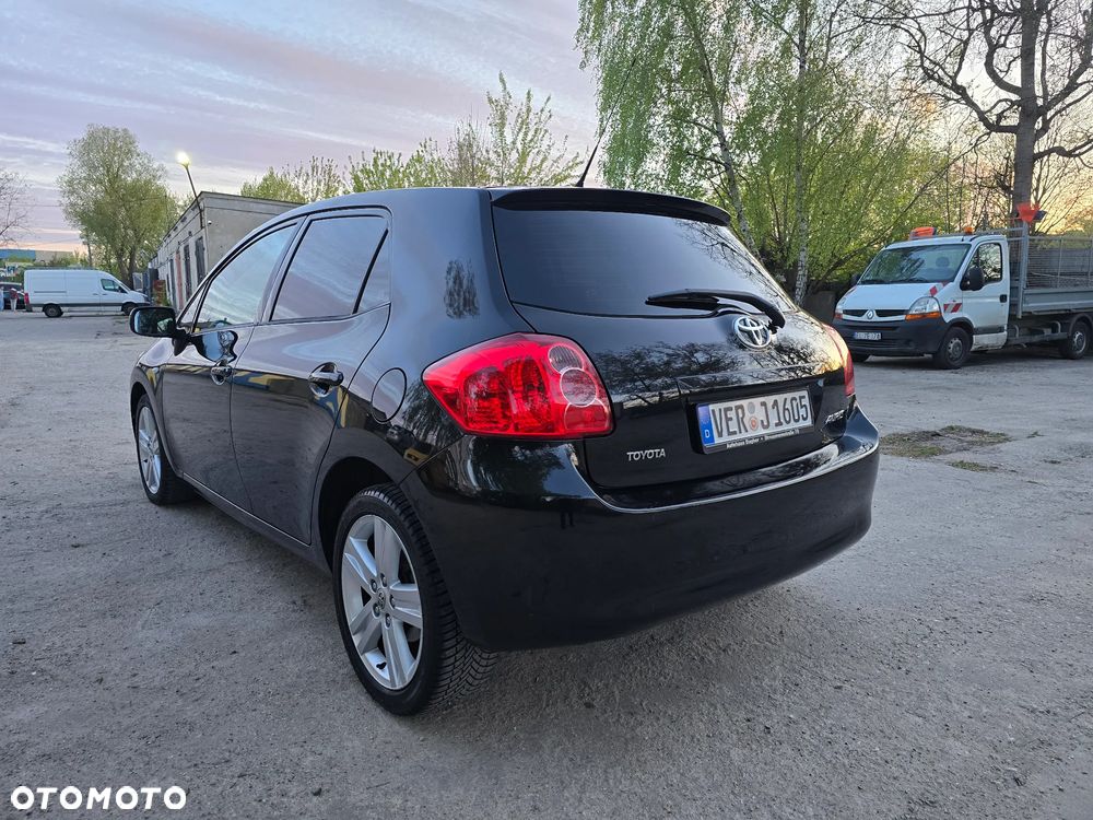 Toyota Auris 1.4 VVT-i Sol - 3