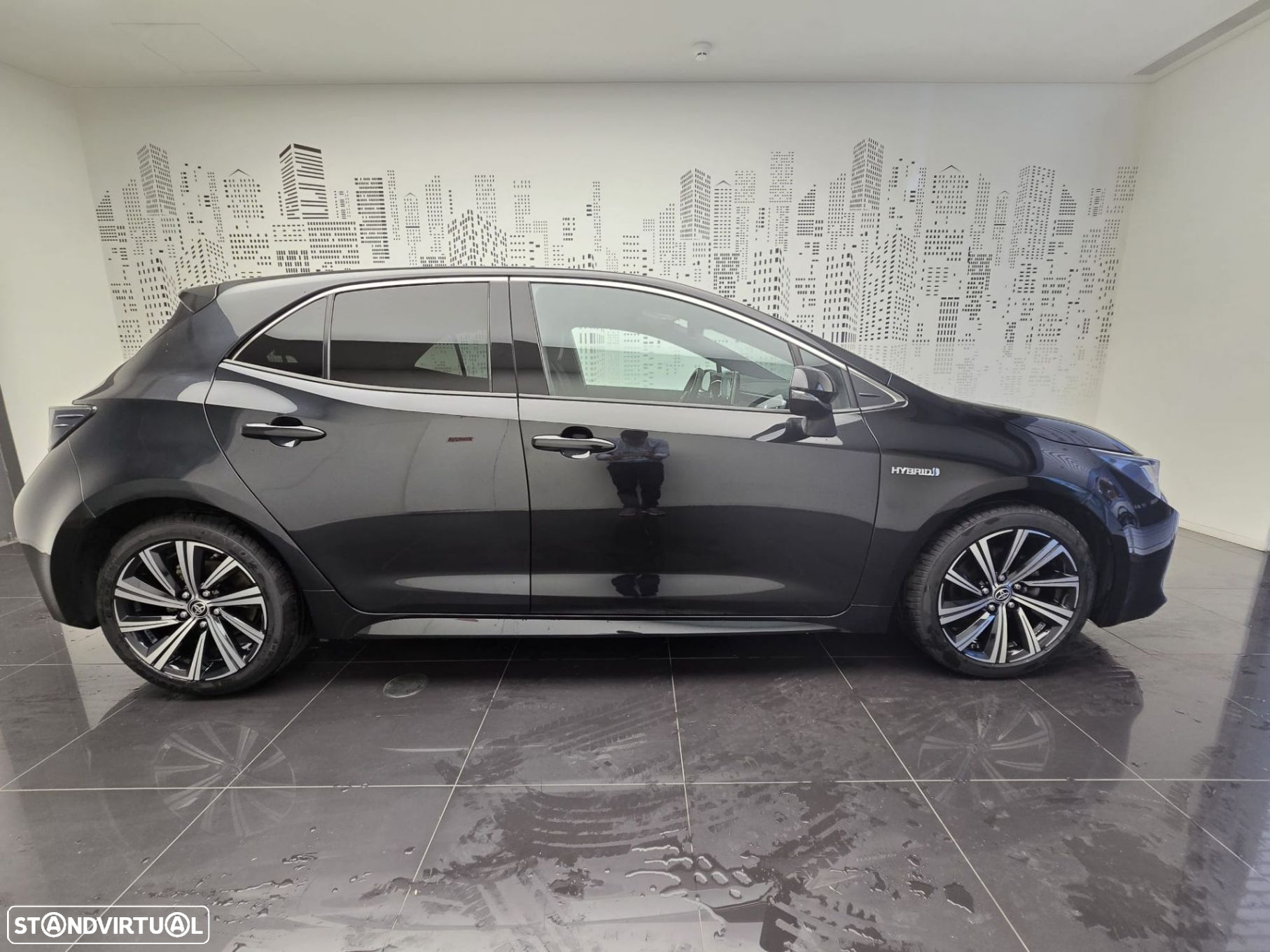 Toyota Corolla 1.8 Hybrid Comfort+P.Sport - 17