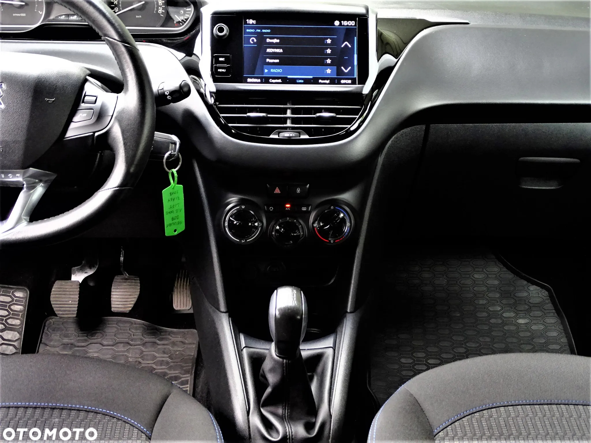 Peugeot 208 PureTech 82 Stop & Start Signature - 31
