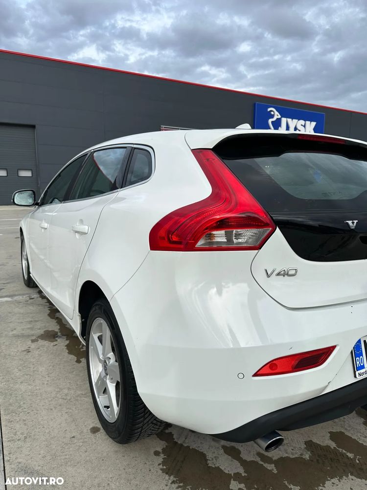 Volvo V40 D4 Inscription - 10