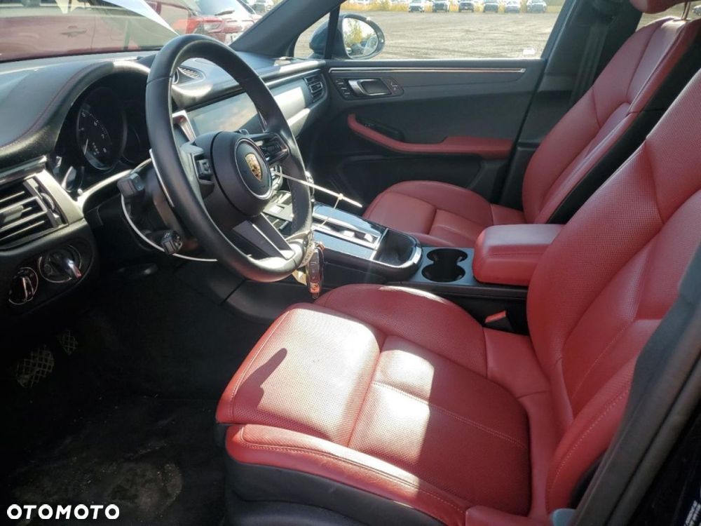 Porsche Macan - 8