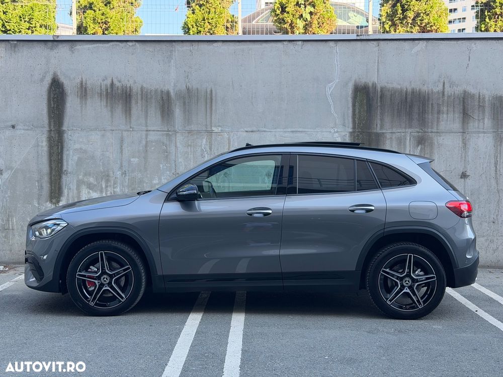 Mercedes-Benz GLA - 11
