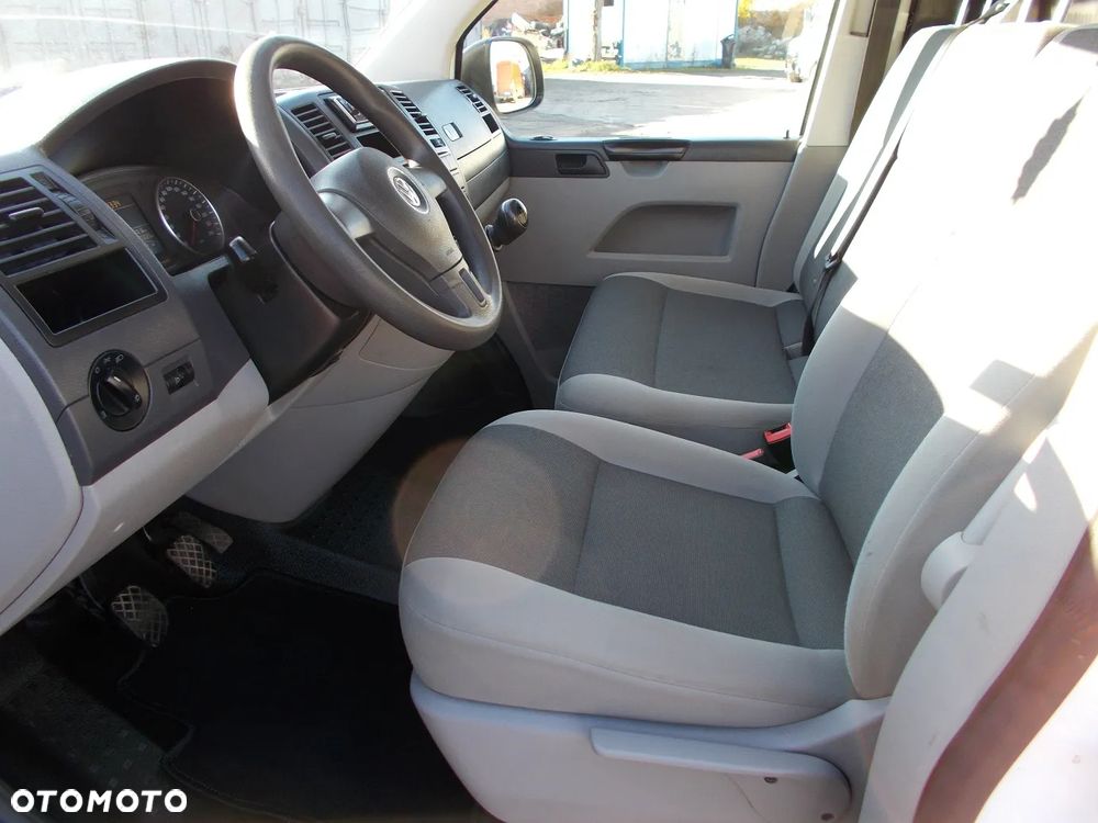 Volkswagen Transporter - 16
