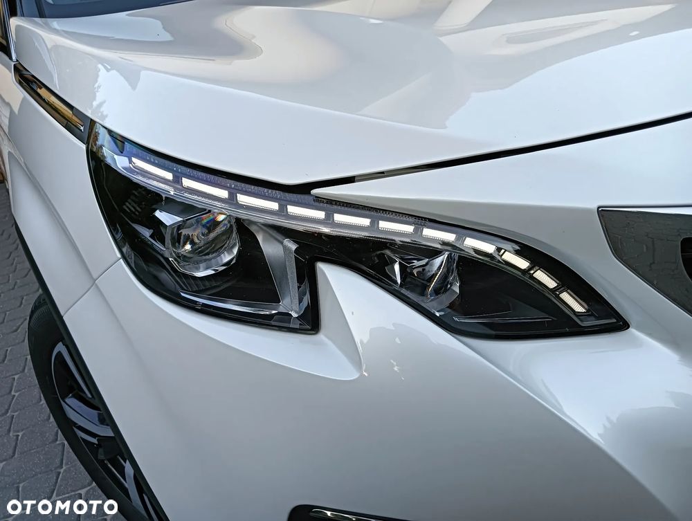 Peugeot 3008 BlueHDi 130 Stop & Start EAT8 Allure - 23