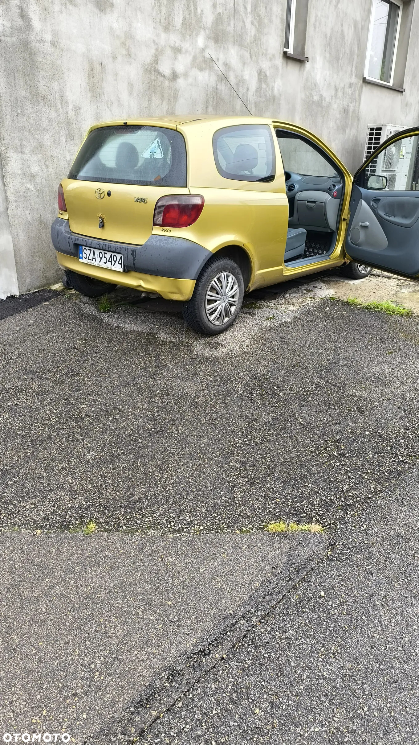 Toyota Yaris 1.0 Base - 11