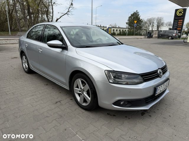 Volkswagen Jetta 1.2 TSI BlueMotion Technology - 2