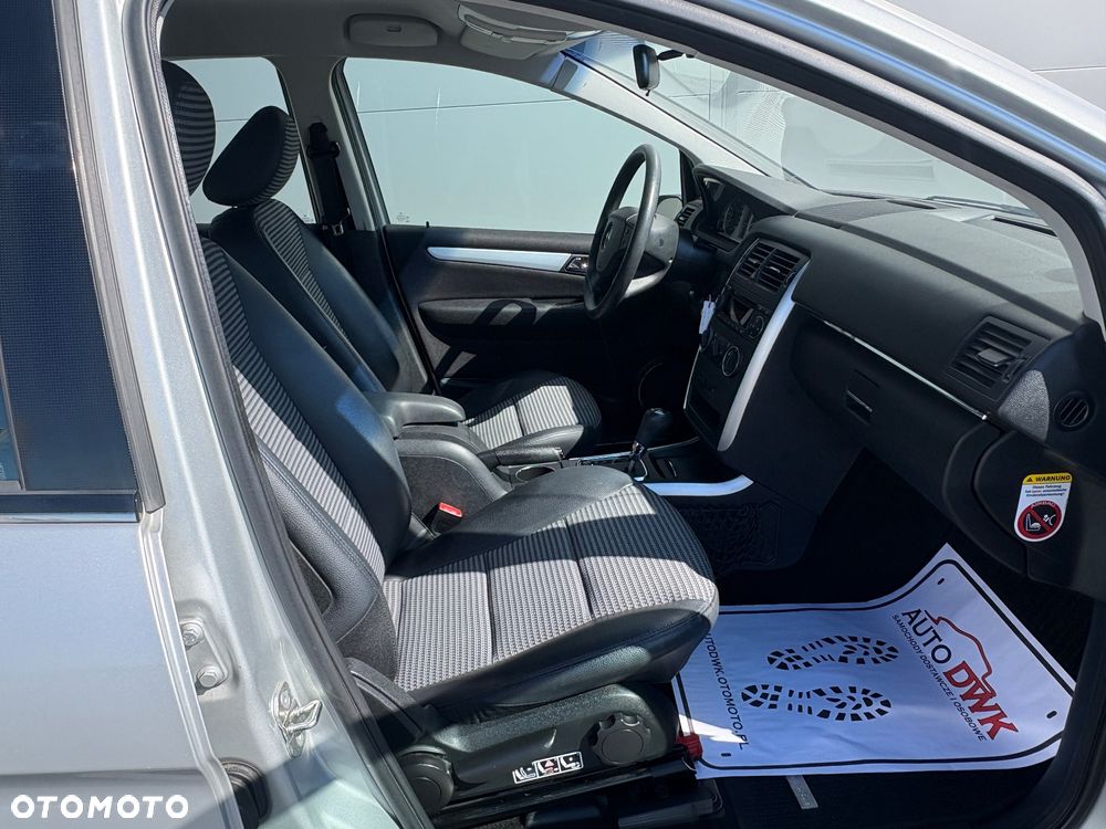 Mercedes-Benz Klasa B 150 Autotronic - 21