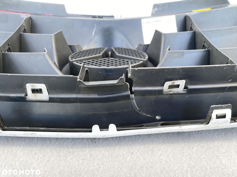 SPRINTER 907 910 17- ATRAPA GRILL PRZEDNI MASKOWNICA PRZÓD Z RAMKĄ BIAŁĄ - 14