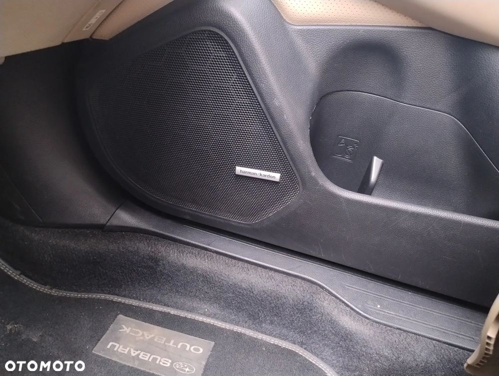 Subaru Outback 2.0D Exclusive Lineartronic - 12