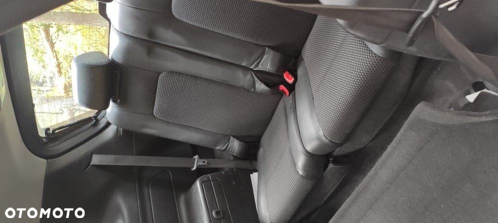 Chevrolet Captiva 2.0 d LT medium - 6