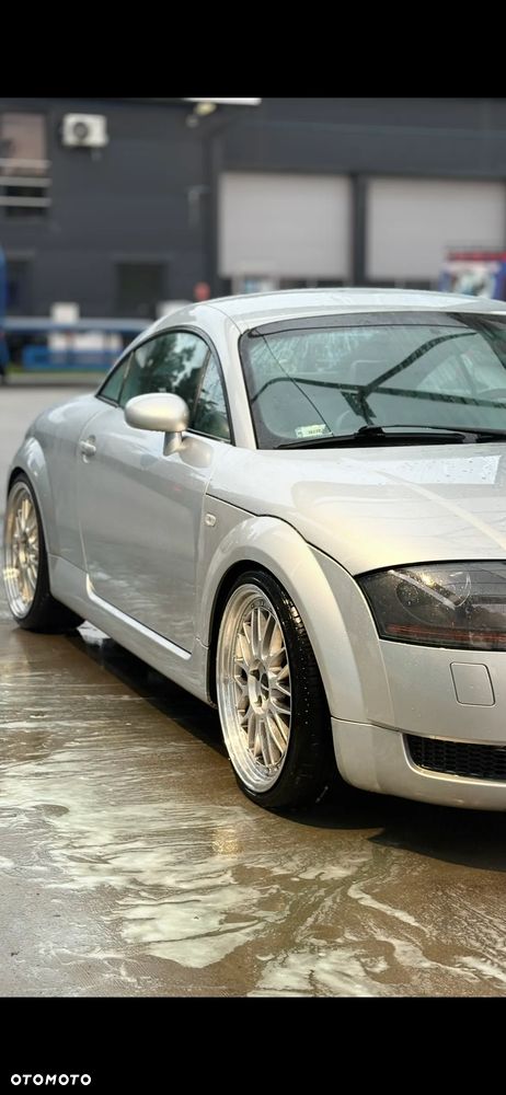 Audi TT Coupé 1.8T Quattro - 1