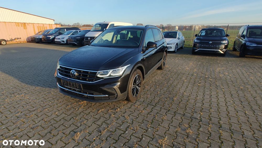 Volkswagen Tiguan 2.0 TDI SCR DSG Elegance - 28