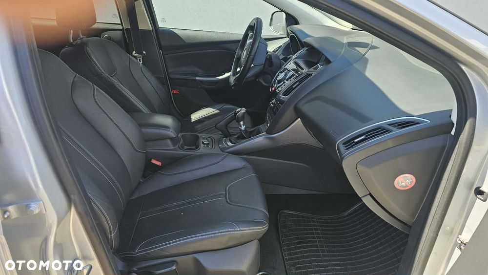 Ford Focus 1.6 TDCi DPF Titanium - 15