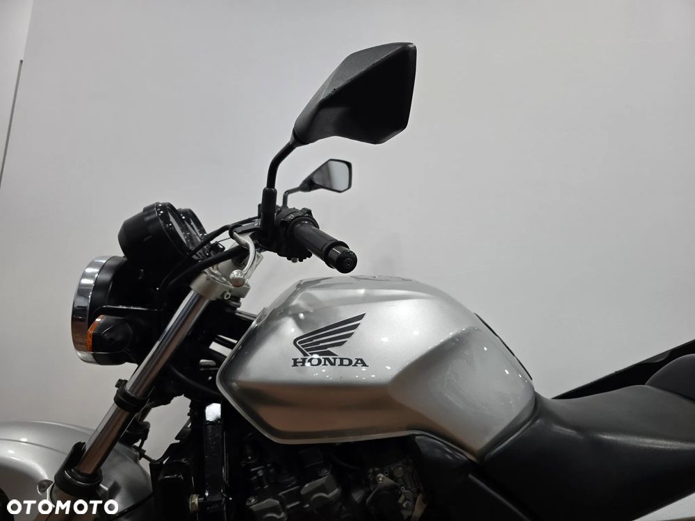 Honda CBF - 8