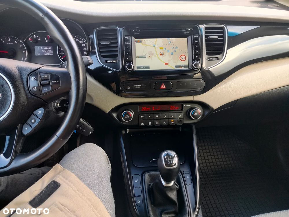 Kia Carens 1.6 GDI Business Line EU6 - 13