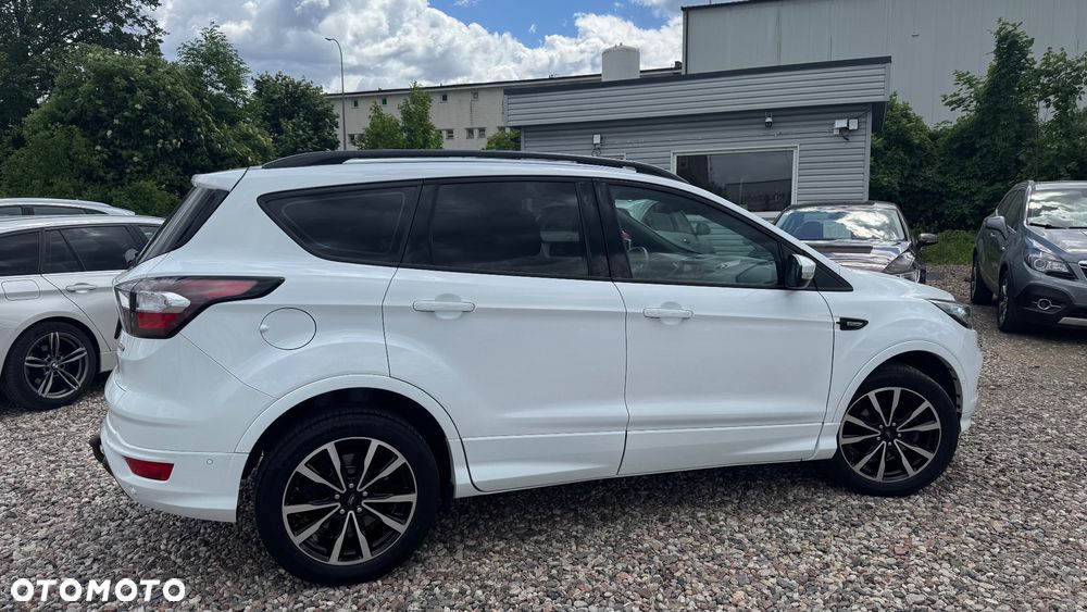 Ford Kuga 1.5 EcoBoost 2x4 ST-Line - 19