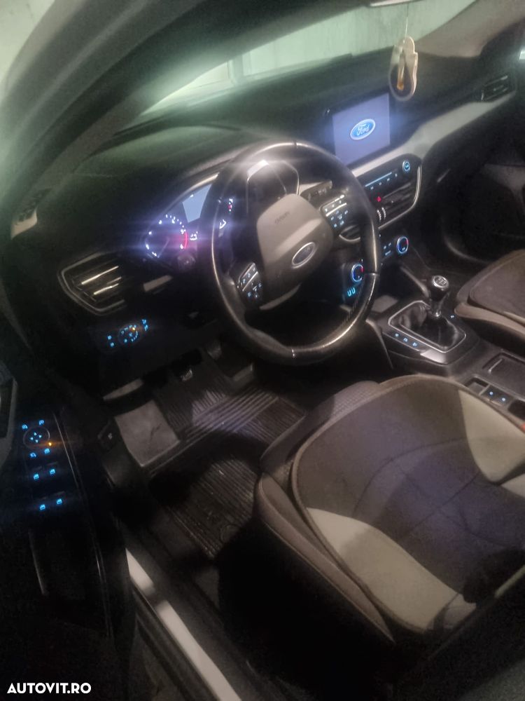 Ford Focus 1.5 EcoBlue Titanium Business - 10