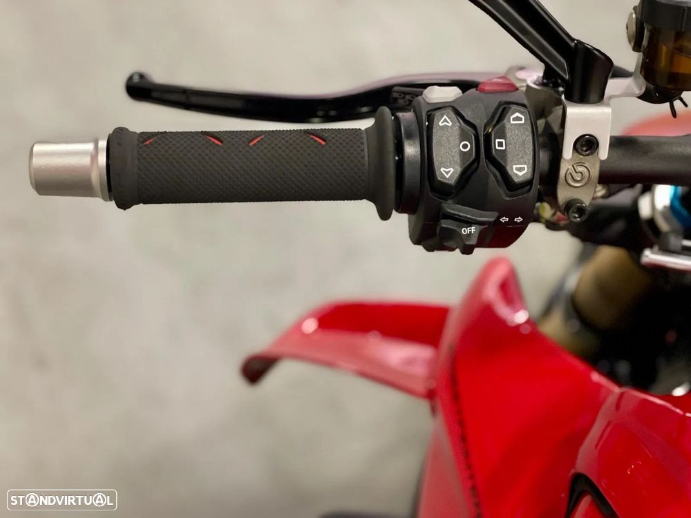 Ducati Streetfighter V4 S - 8