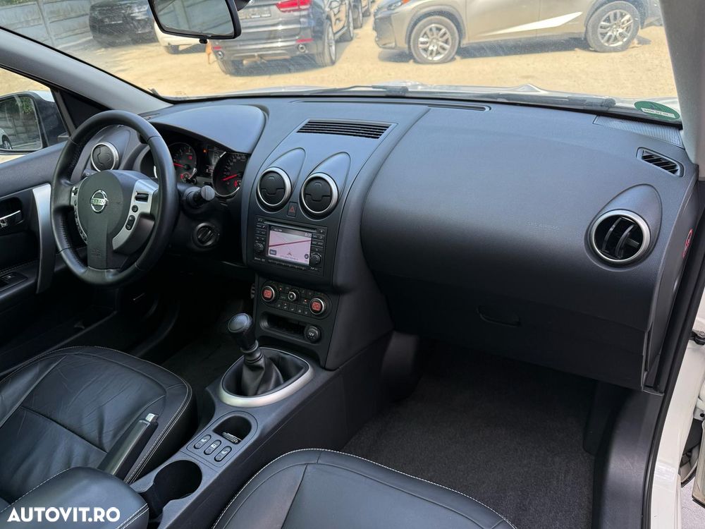Nissan Qashqai 2.0 dCi DPF tekna - 15