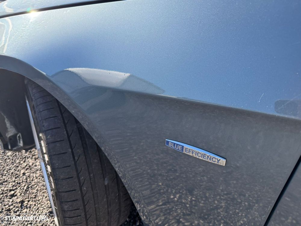 Mercedes-Benz E 220 - 15