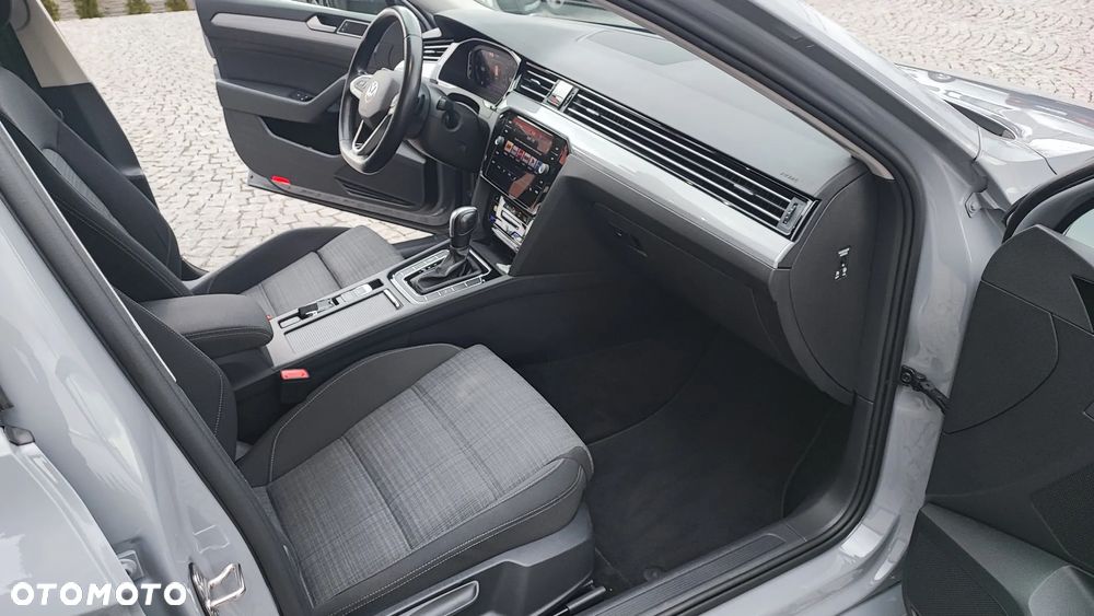 Volkswagen Passat 2.0 TSI Business DSG - 30