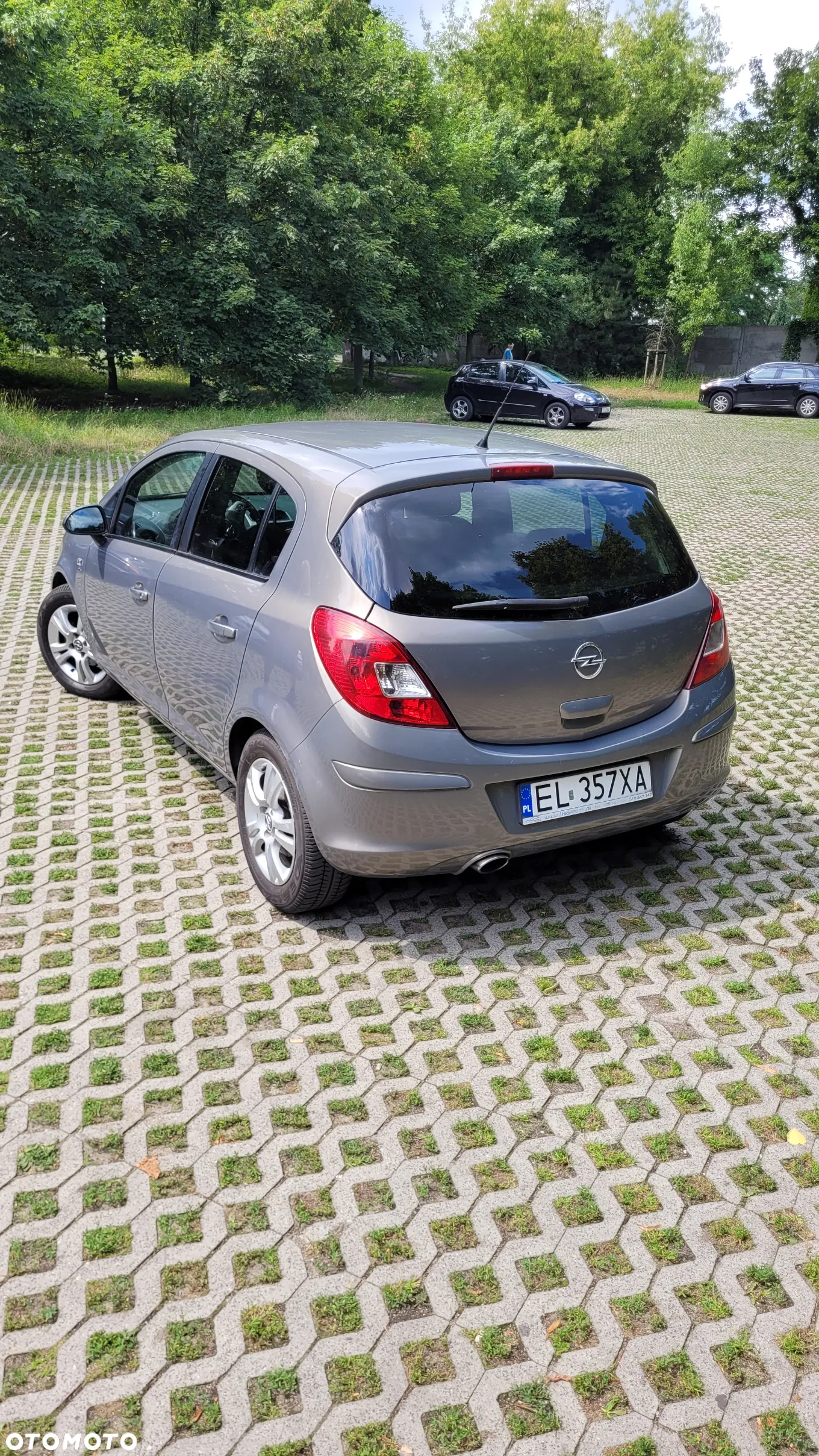 Opel Corsa 1.4 16V Satellite - 3