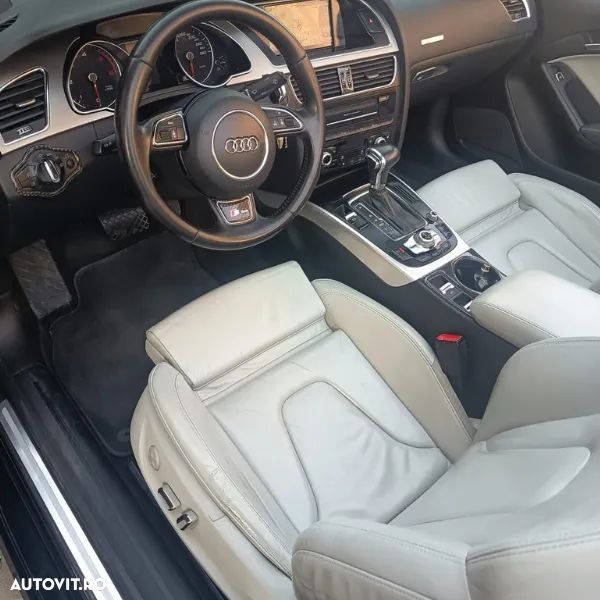 Audi A5 Cabrio 2.0 TDI Multitronic - 11