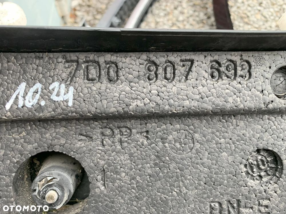 Volkswagen T4 FL 97-02r Zderzak przod przedni VW Transporter t 4 - 6