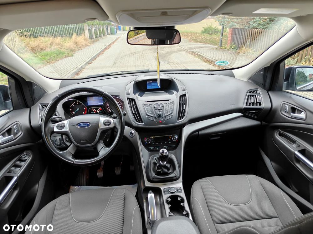 Ford Kuga 2.0 TDCi 2x4 Trend - 12