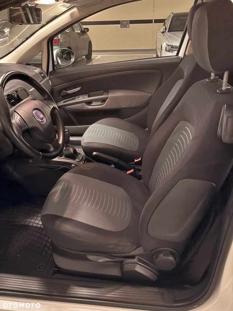 Fiat Grande Punto 1.3 Multijet 16V Dualogic Dynamic - 10