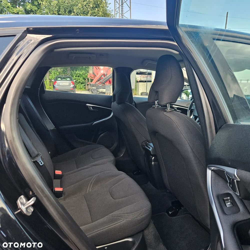 Volvo V40 T2 - 14