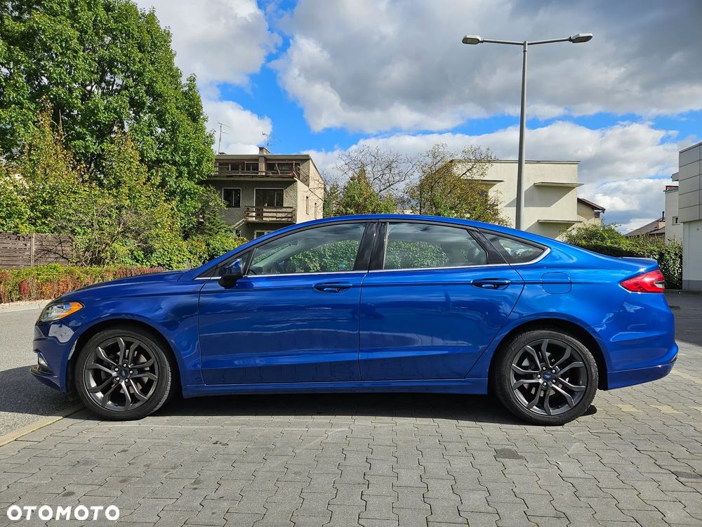 Ford Fusion - 2