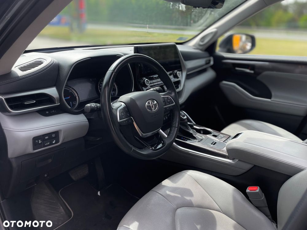 Toyota Highlander 2.5 Hybrid Executive - 28