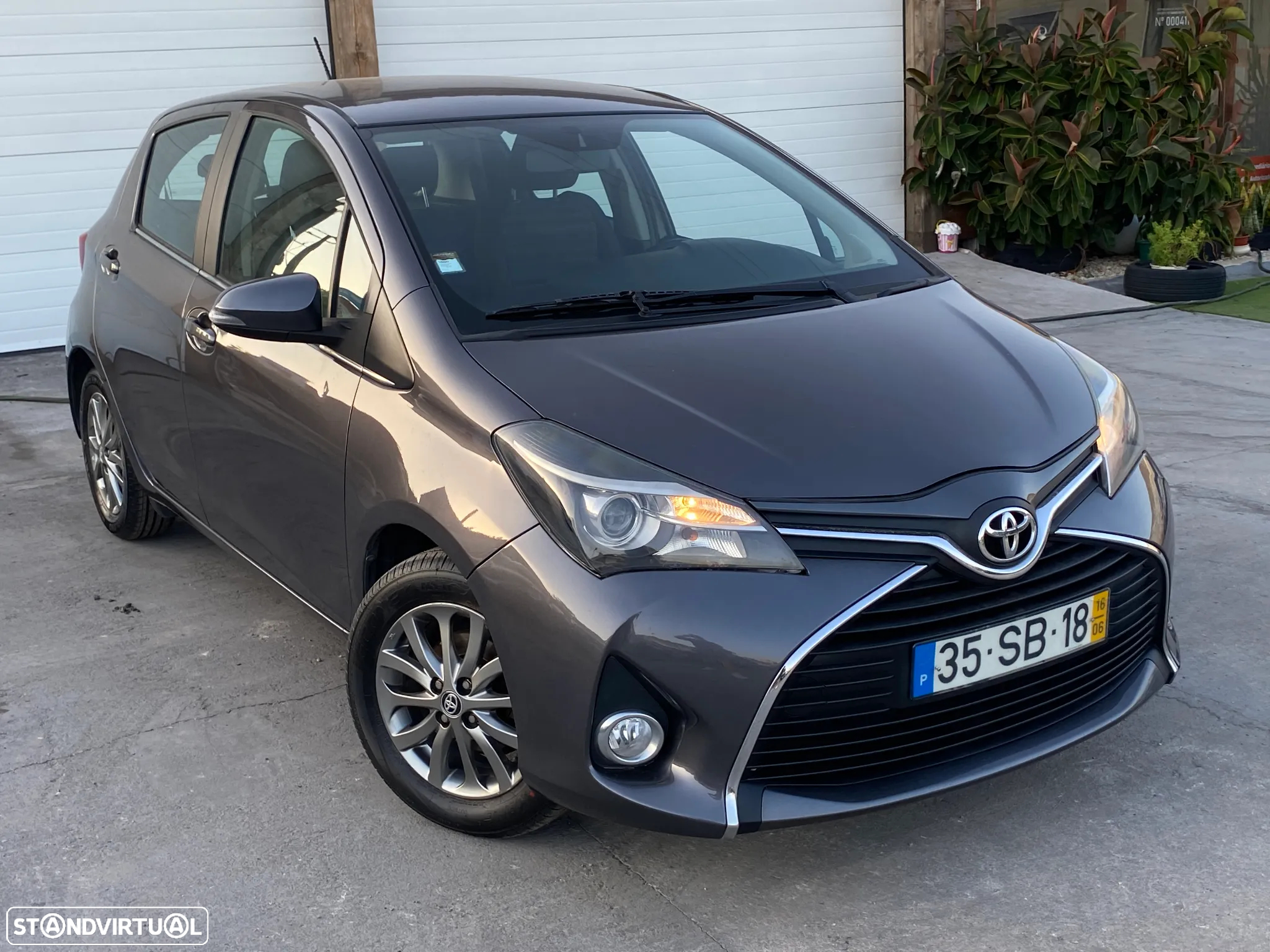 Toyota Yaris 1.0 VVT-i ACtive+AC - 2