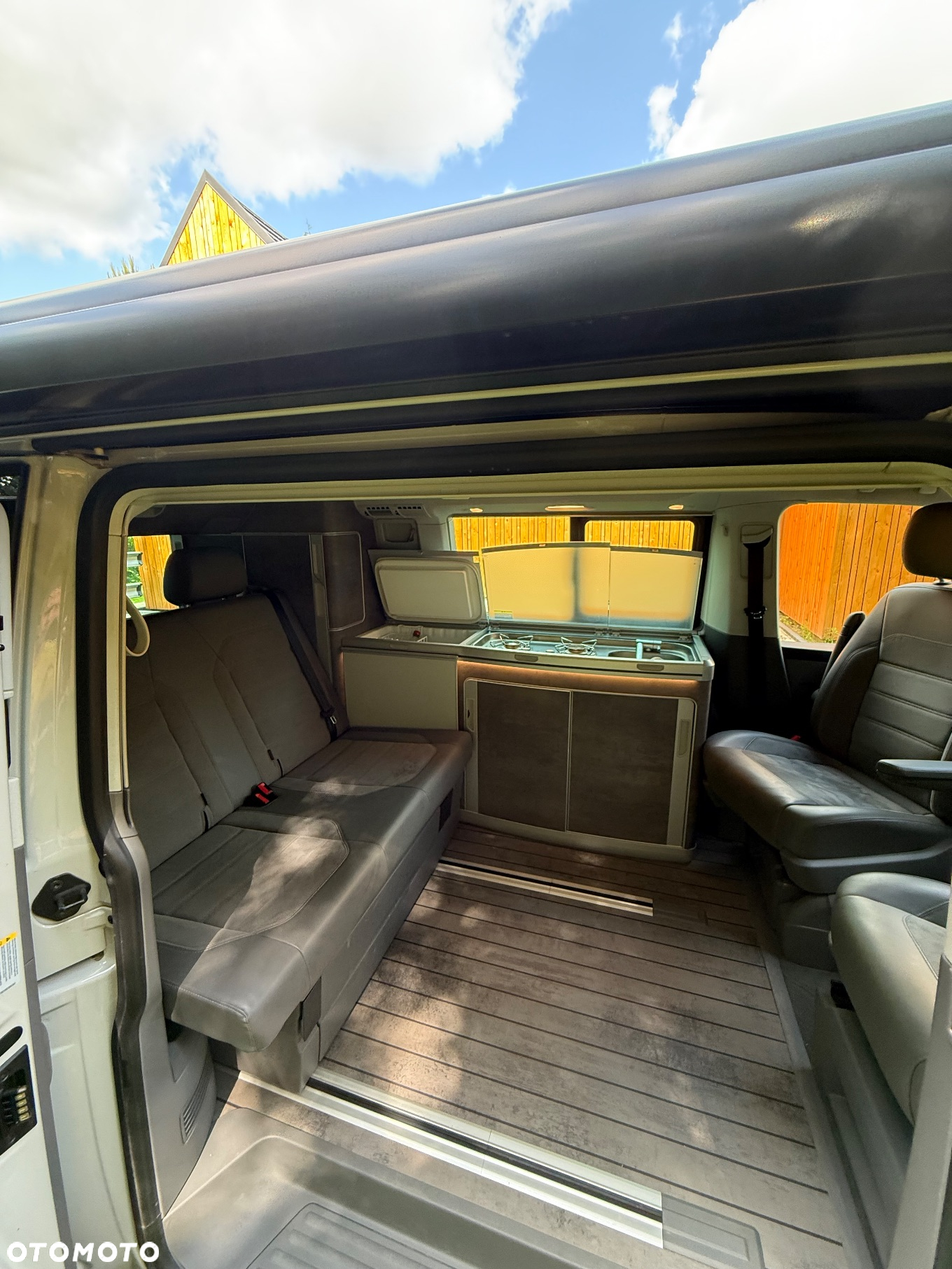 Volkswagen California - 12