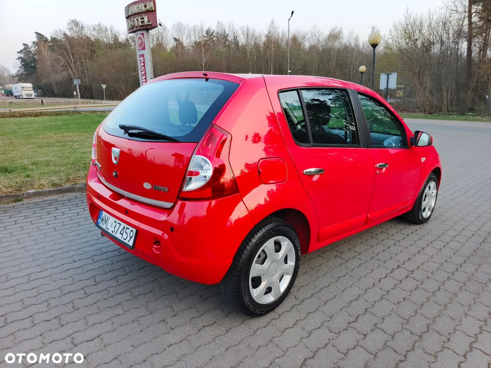 Dacia Sandero - 32