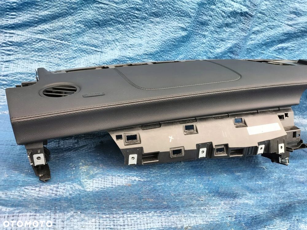 DESKA ROZDZIELCZA KOKPIT KONSOLA MERCEDES CLS W218 ANGLIK UK - 3