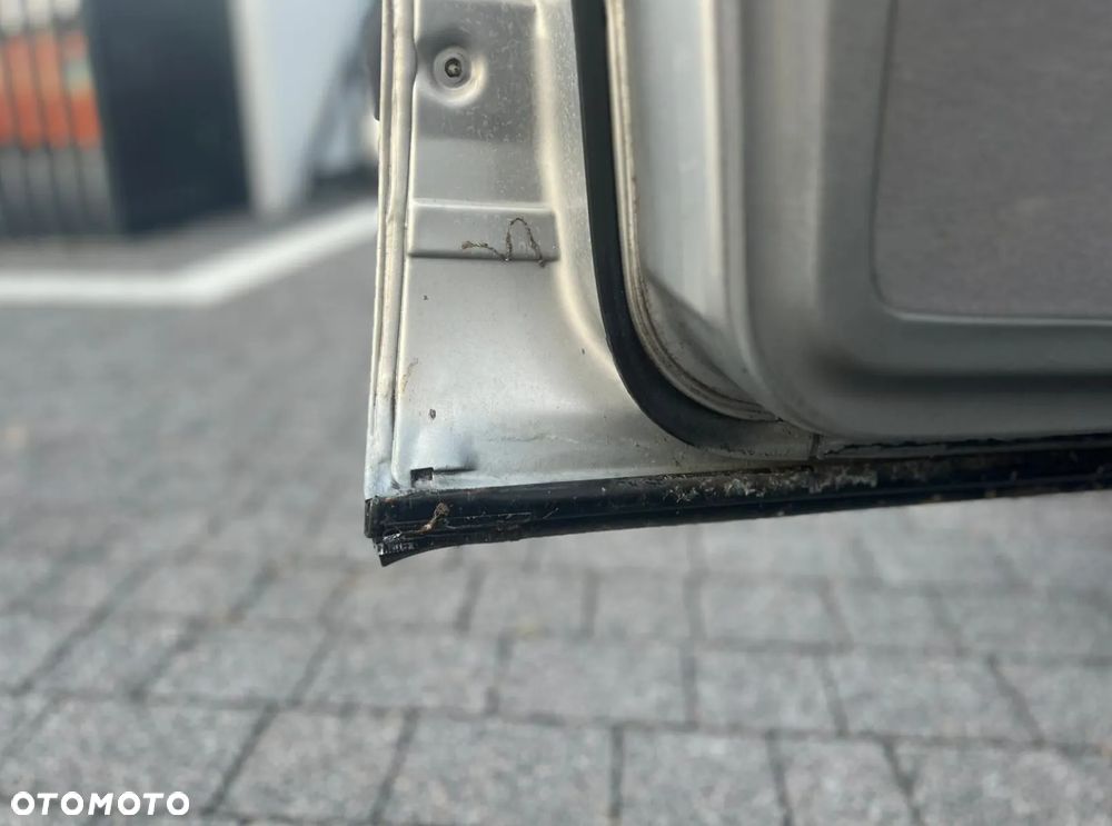 BMW Seria 7 740i V8 - 17